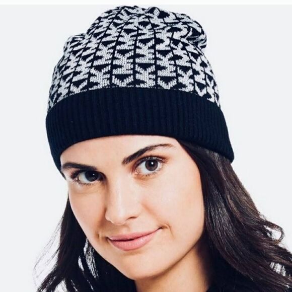 Michael Kors Women`s Bordered MK Logo Cuff Beanie HAT Black & white NWT main image 6